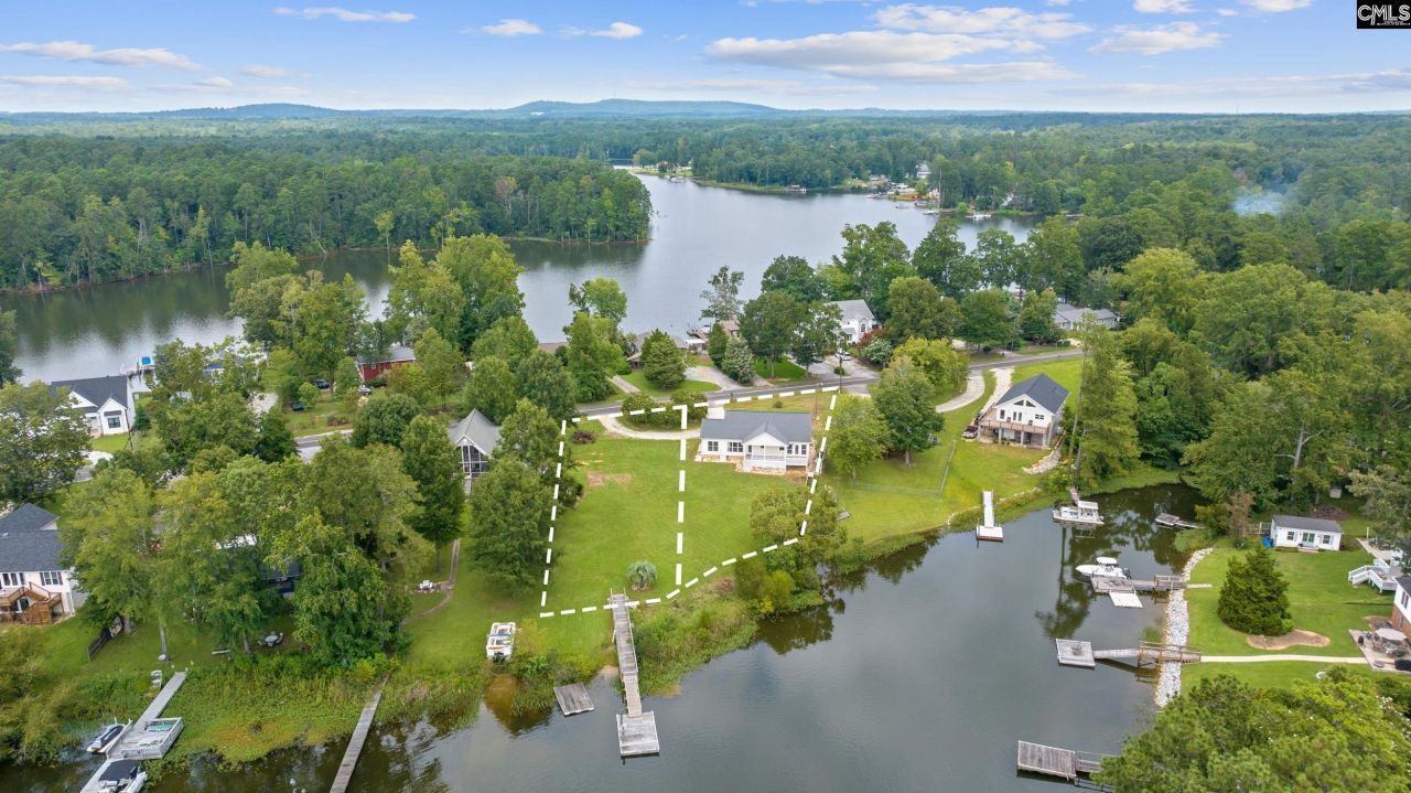 223 Lakewood Drive Photo 4