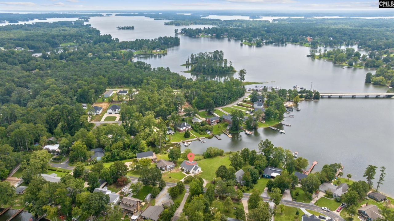 223 Lakewood Drive Photo 7