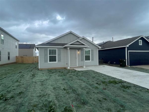 147 Gabbro GDNS , Maxwell, TX 78656