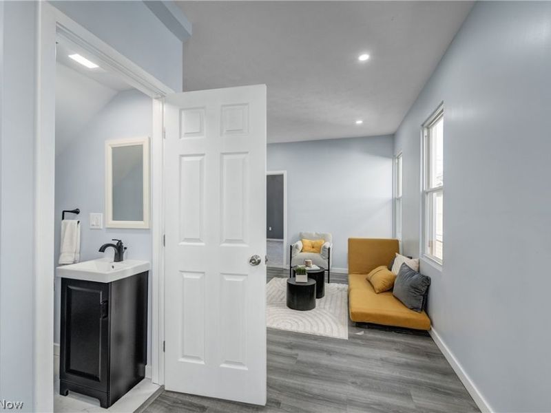 3290 W 23rd Place, Cleveland, OH 44109 Photo 23