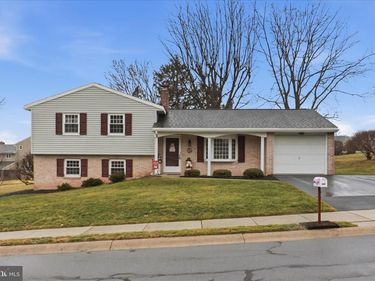 842 N 4TH STREET, DENVER, PA 17517