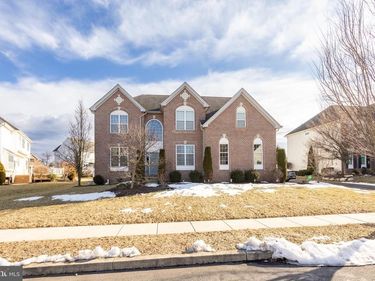 7266 CEDAR ROAD , MACUNGIE, PA 18062