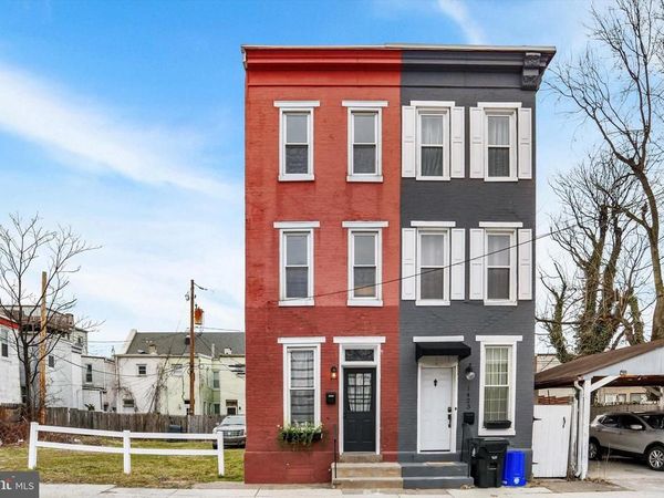 1425 WILLIAM STREET, HARRISBURG, PA 17102
