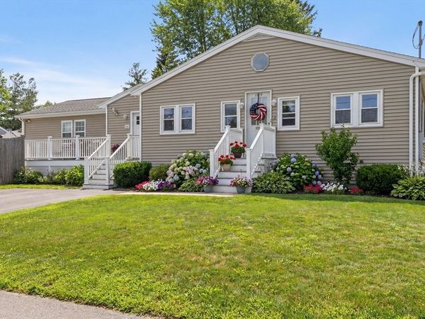165 Lake Shore Dr, Weymouth, MA 02189
