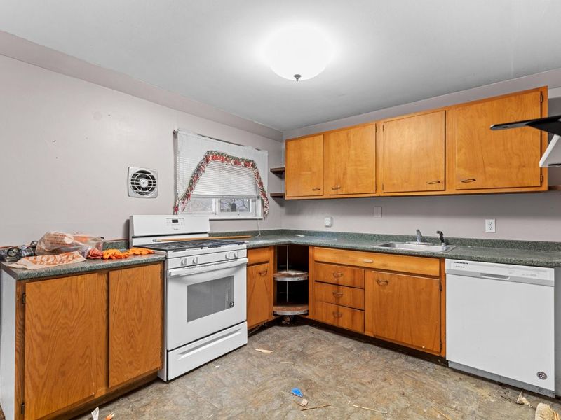 6672 Bartlett Road , Reynoldsburg, OH 43068 Photo 12