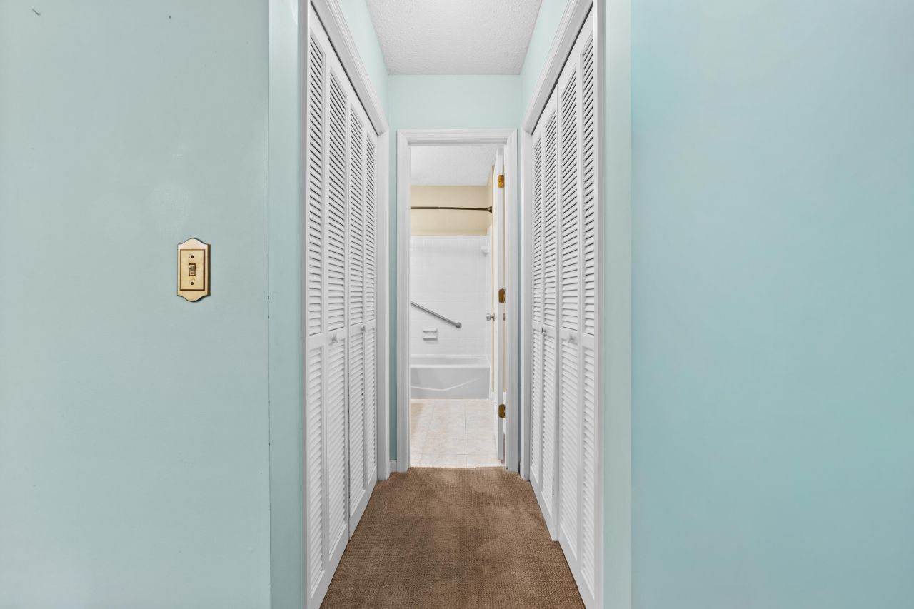 108 Coy Court Photo 14