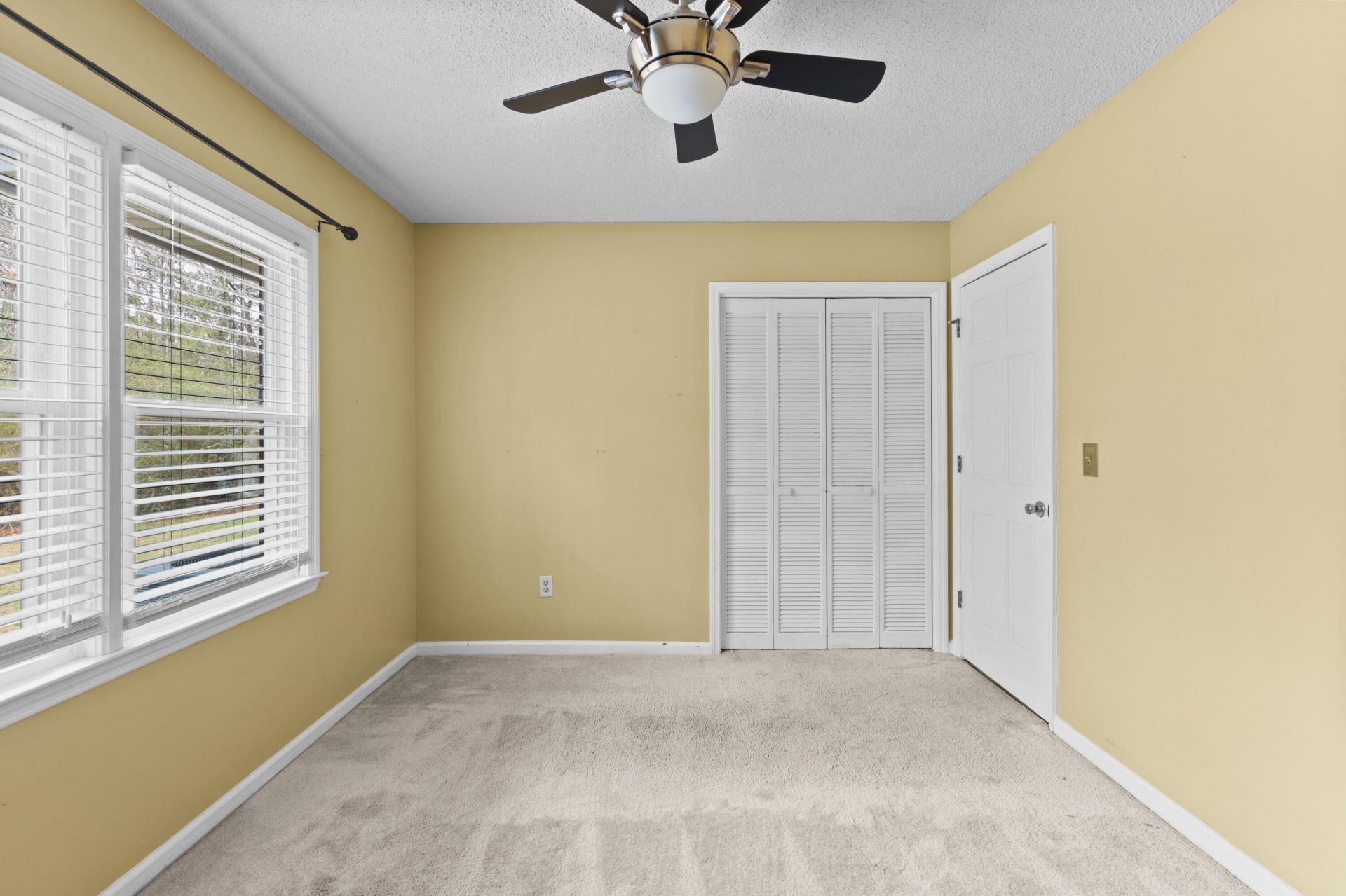 108 Coy Court Photo 17
