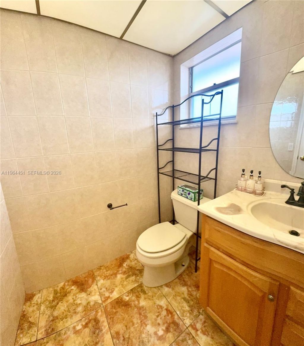 609 NE 14th Ave, Unit 706, Hallandale Beach, FL 33009 Photo