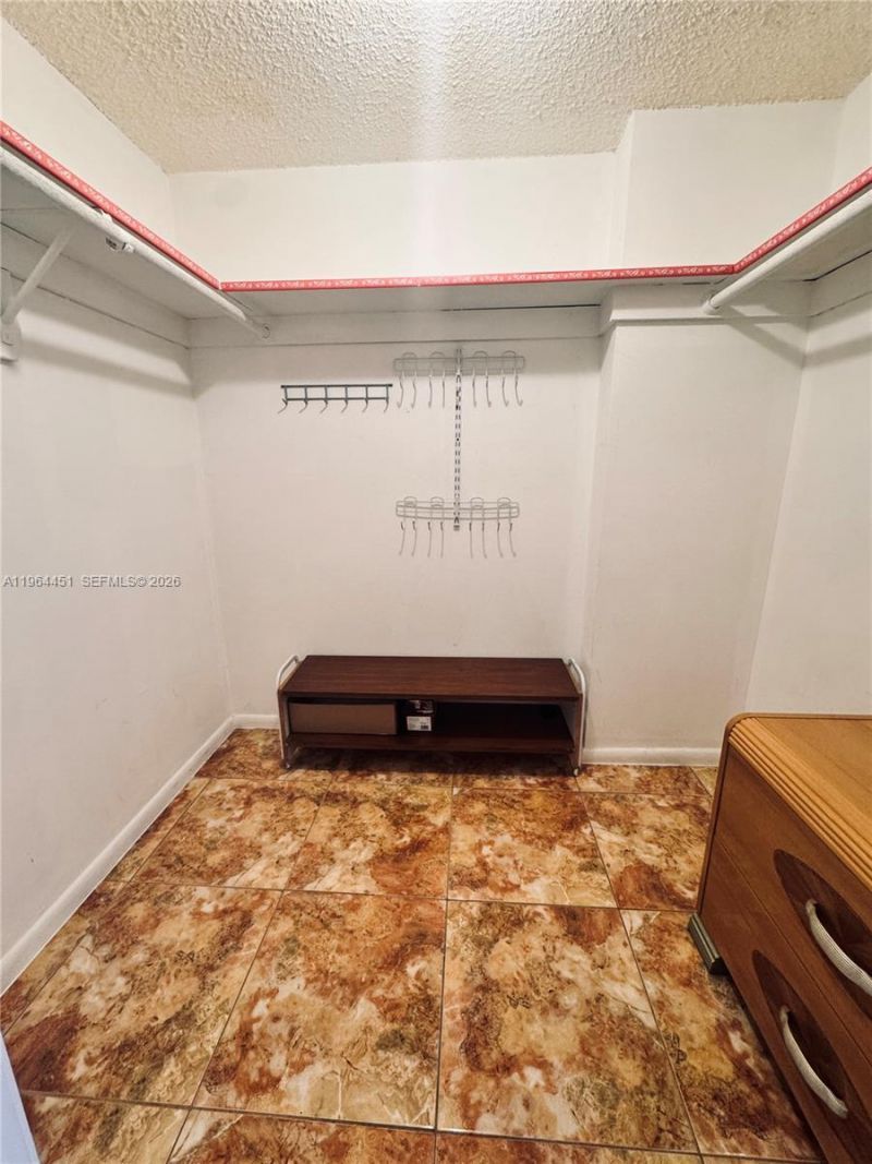609 NE 14th Ave, Unit 706, Hallandale Beach, FL 33009 Photo