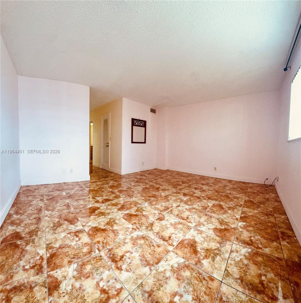 609 NE 14th Ave, Unit 706, Hallandale Beach, FL 33009 Photo