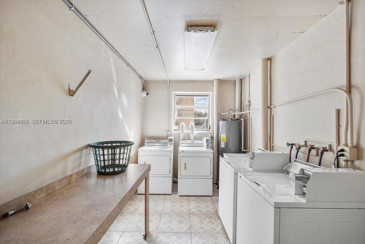 609 NE 14th Ave, Unit 706, Hallandale Beach, FL 33009 Photo