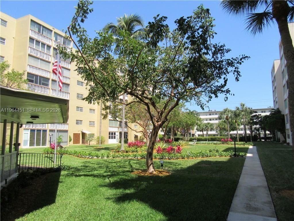 609 NE 14th Ave, Unit 706, Hallandale Beach, FL 33009 Photo