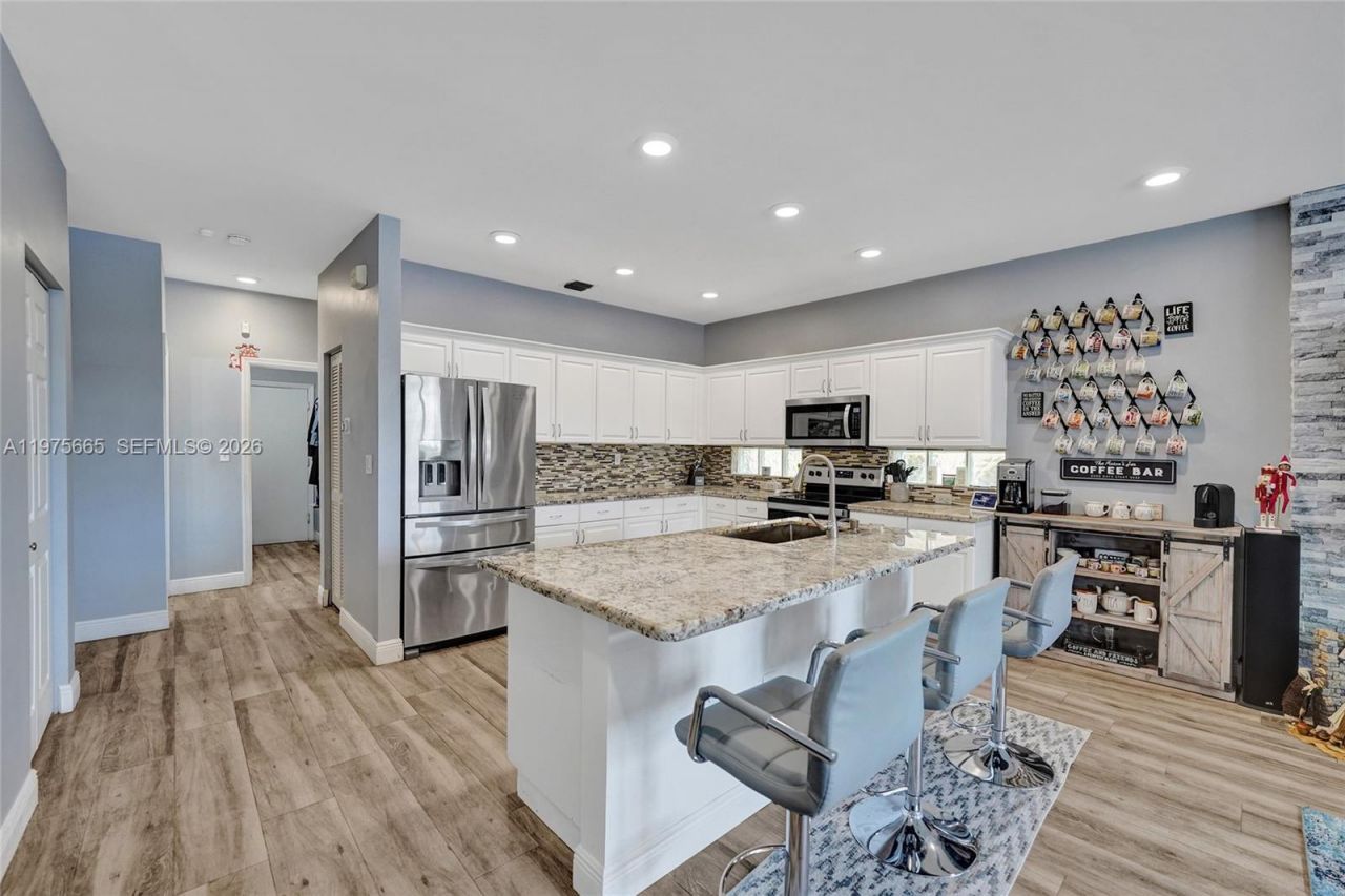 18231 SW 27th St, Miramar, FL 33029 Photo