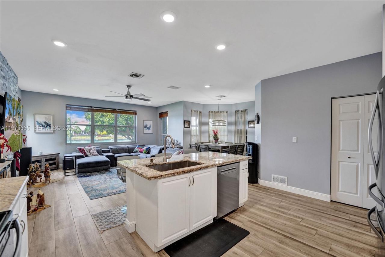 18231 SW 27th St, Miramar, FL 33029 Photo