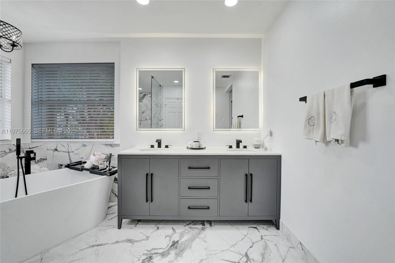 18231 SW 27th St, Miramar, FL 33029 Photo