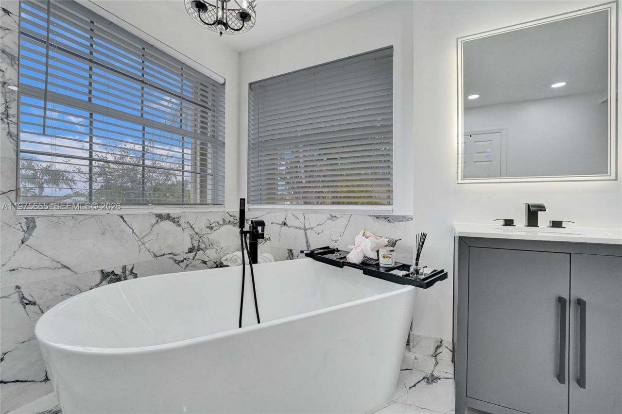 18231 SW 27th St, Miramar, FL 33029 Photo