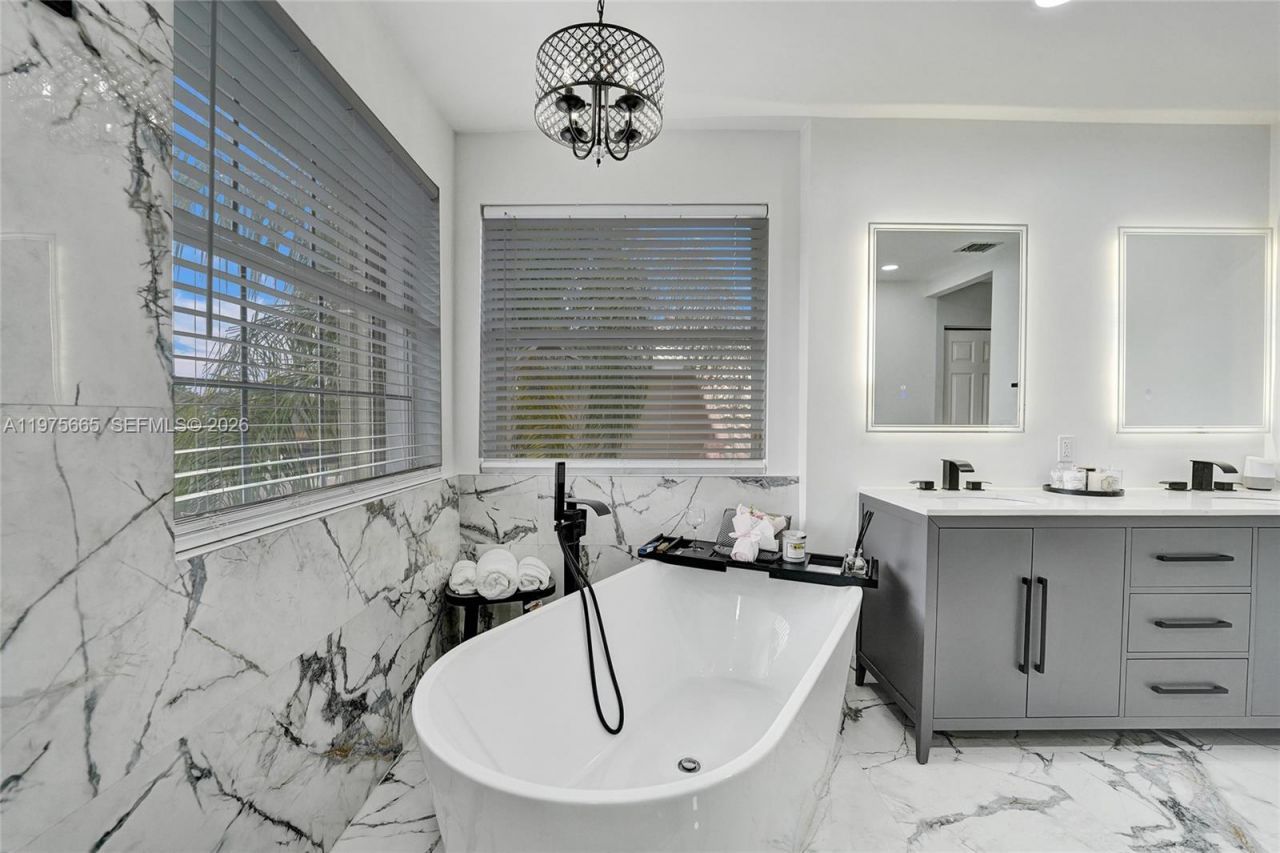 18231 SW 27th St, Miramar, FL 33029 Photo