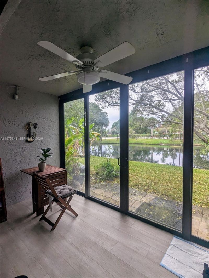 679 Racquet Club Rd , Unit 4, Weston, FL 33326 Photo