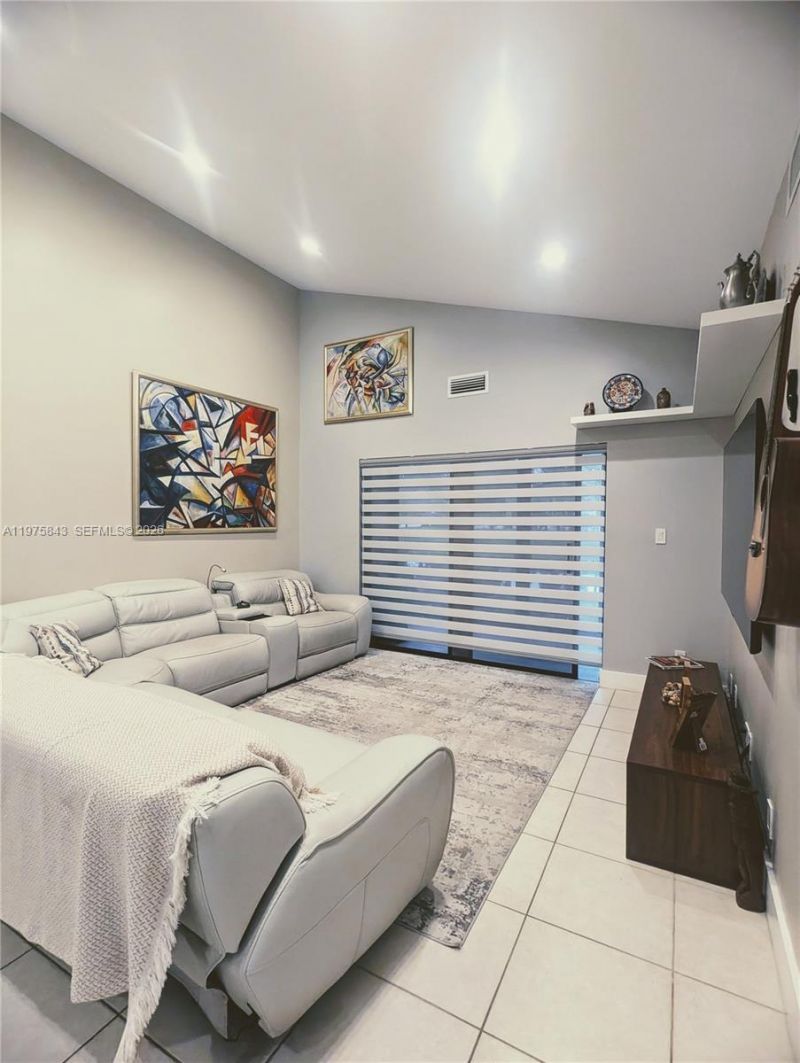 679 Racquet Club Rd , Unit 4, Weston, FL 33326 Photo