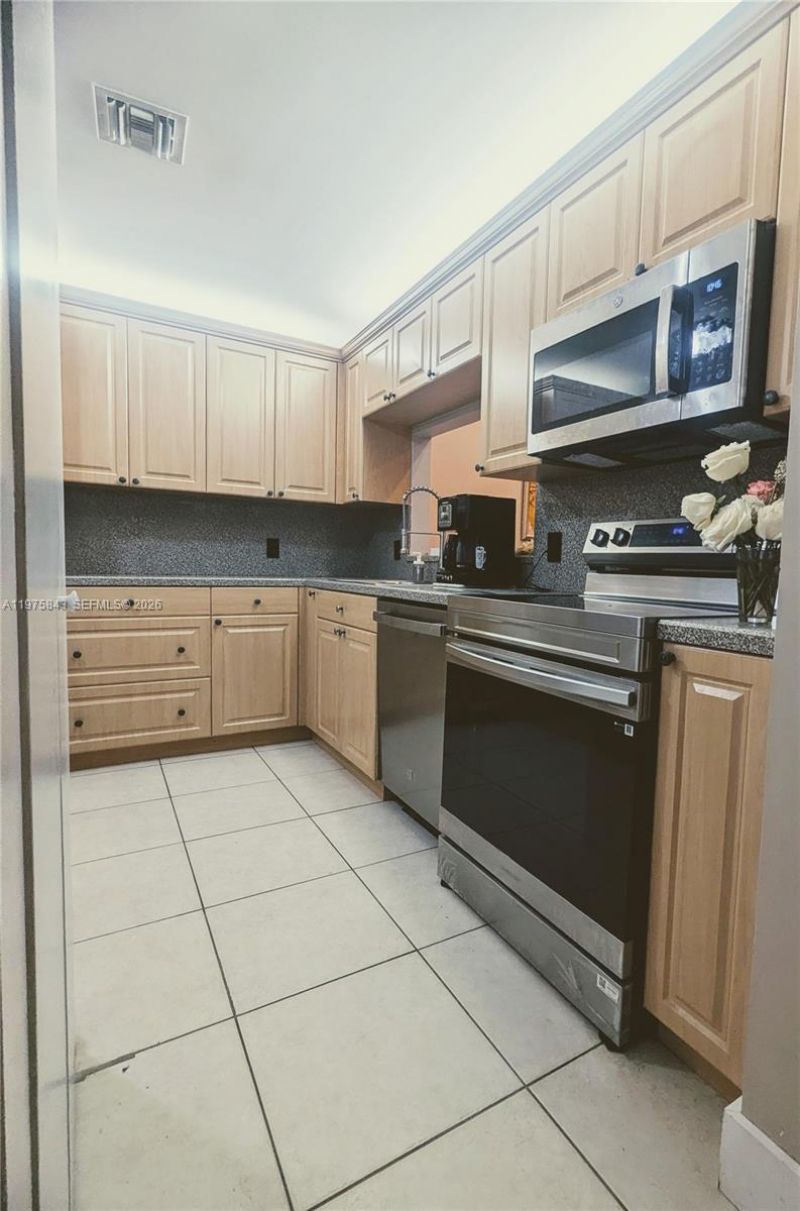 679 Racquet Club Rd , Unit 4, Weston, FL 33326 Photo