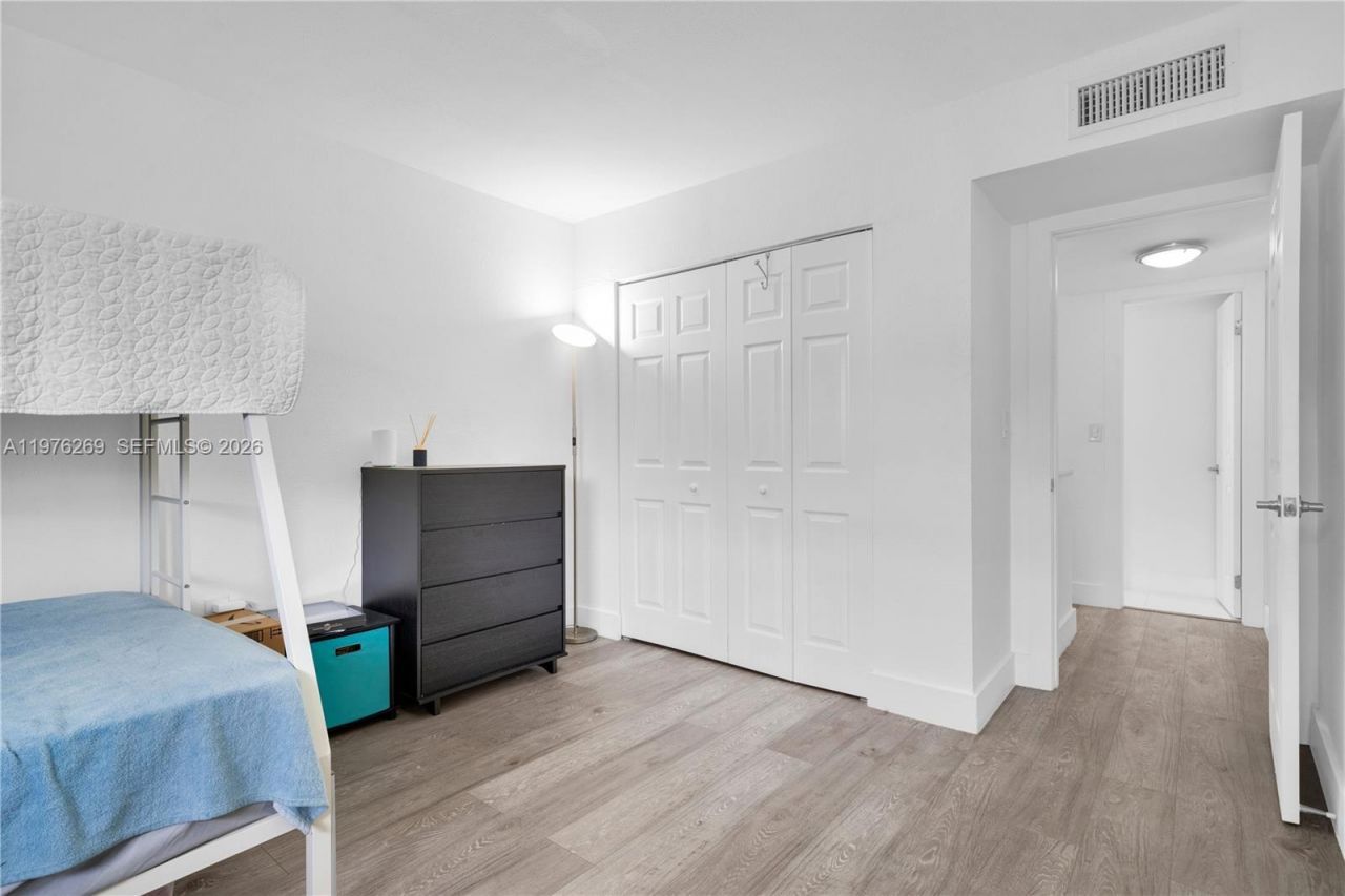 830 NW 87th Ave , Unit 406, Miami, FL 33172 Photo