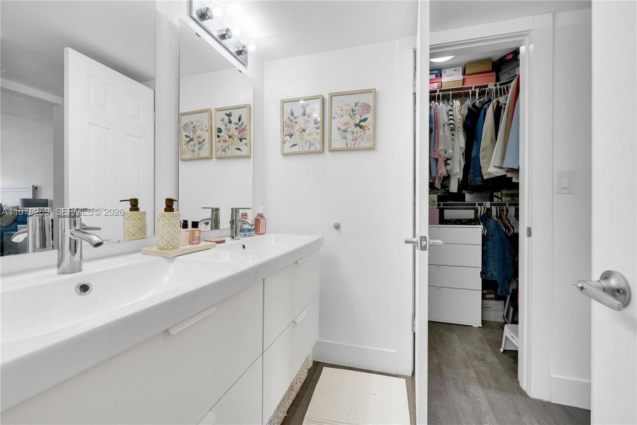 830 NW 87th Ave , Unit 406, Miami, FL 33172 Photo