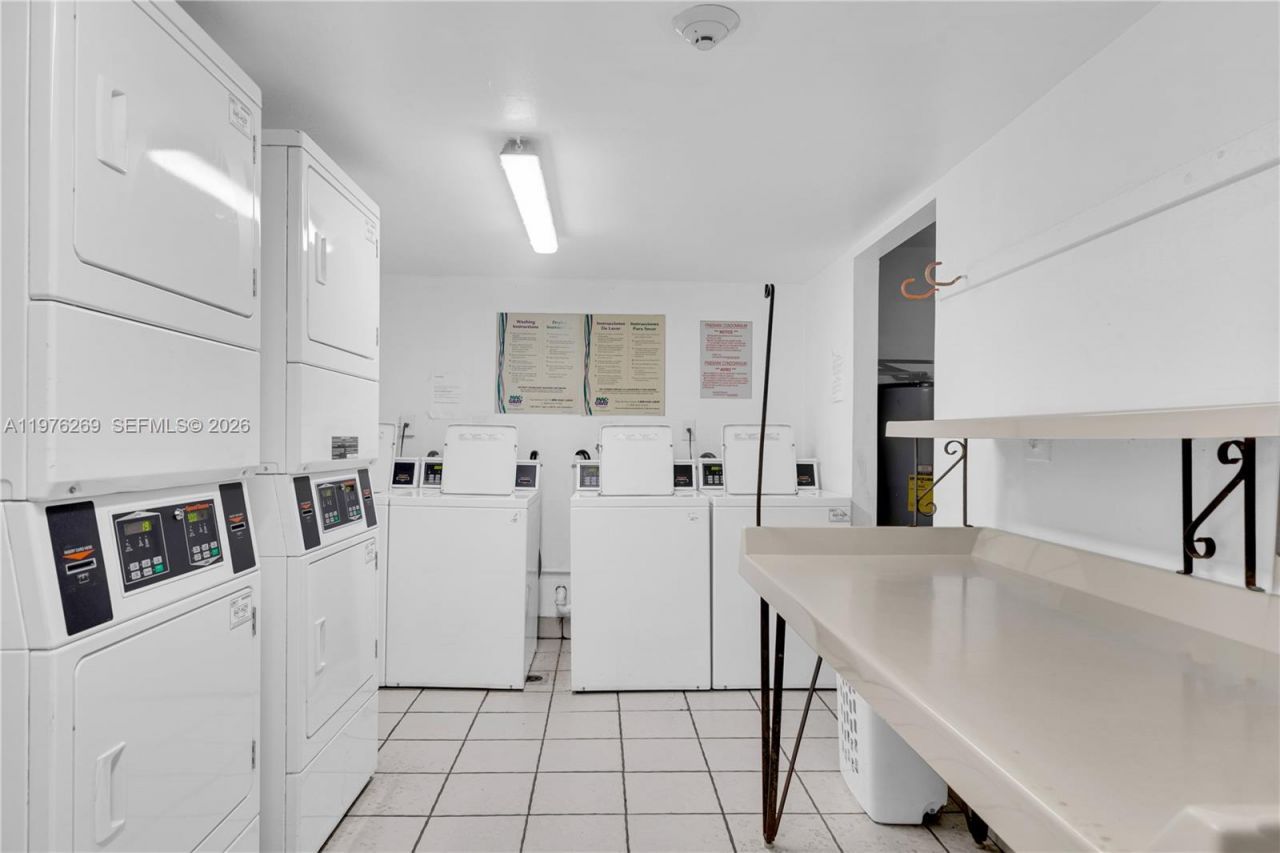 830 NW 87th Ave , Unit 406, Miami, FL 33172 Photo