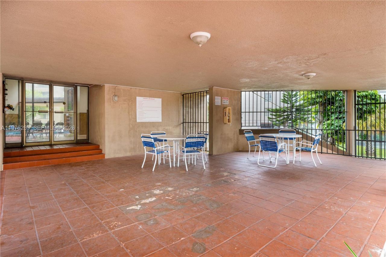 830 NW 87th Ave , Unit 406, Miami, FL 33172 Photo