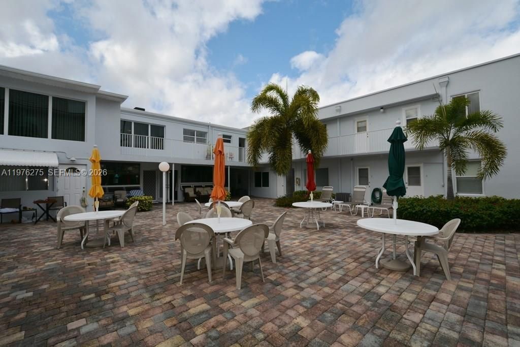 4228 N Ocean Dr, Unit 17, Lauderdale by the Sea, FL 33308 Photo