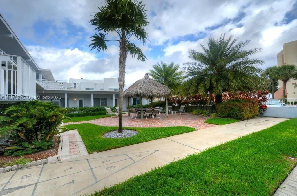 4228 N Ocean Dr, Unit 17, Lauderdale by the Sea, FL 33308 Photo