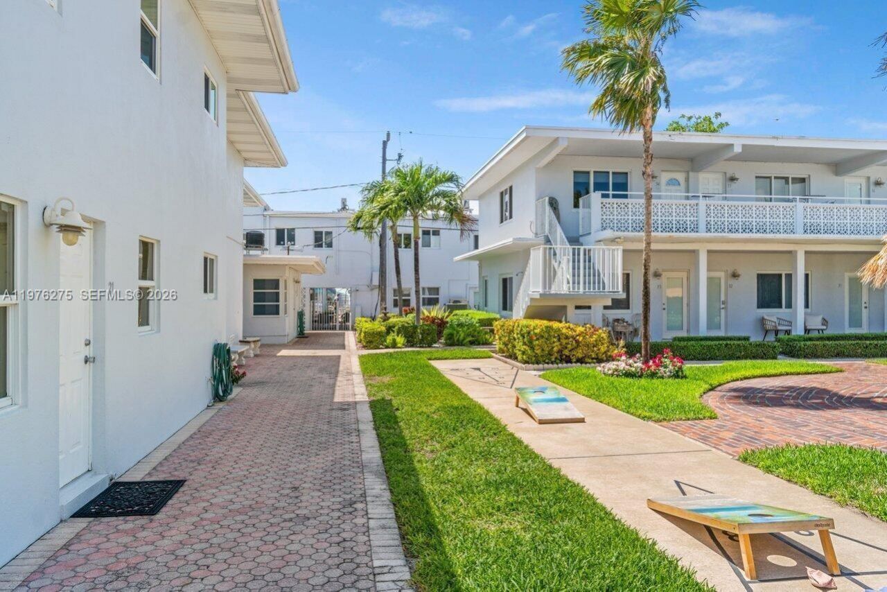 4228 N Ocean Dr, Unit 17, Lauderdale by the Sea, FL 33308 Photo