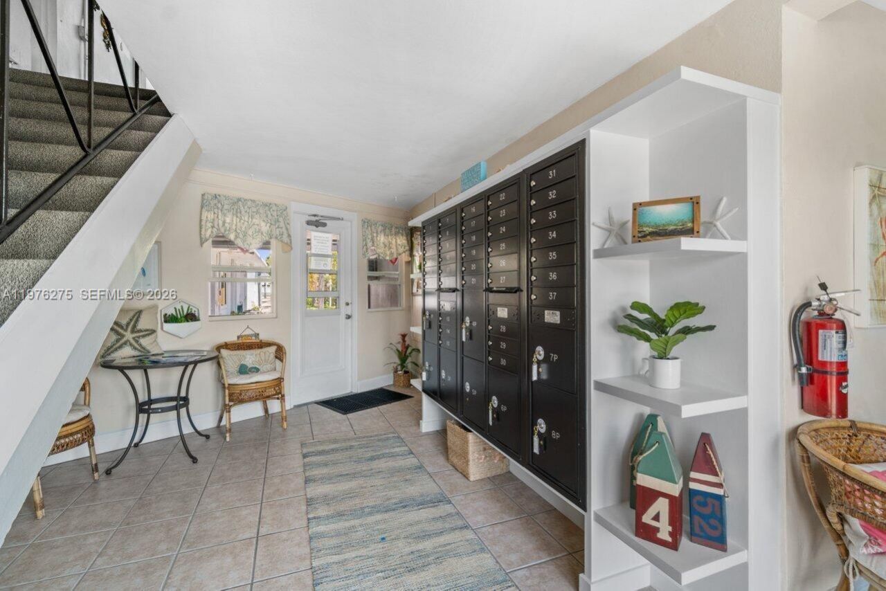 4228 N Ocean Dr, Unit 17, Lauderdale by the Sea, FL 33308 Photo