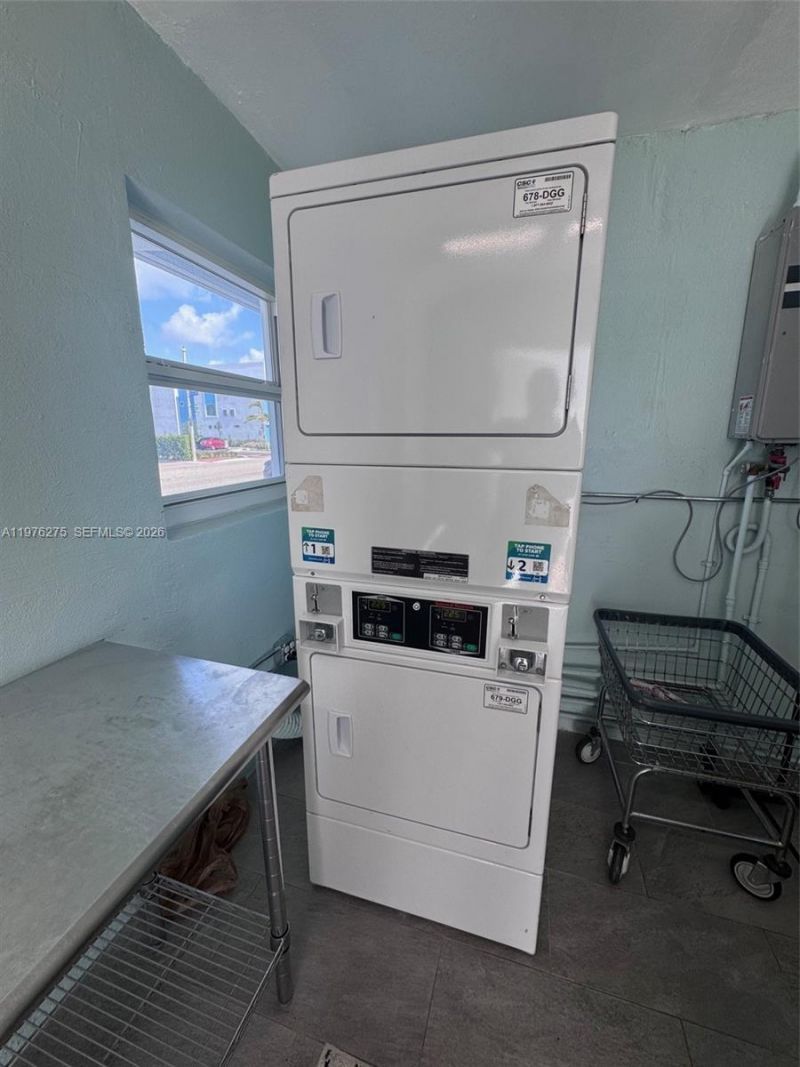 4228 N Ocean Dr, Unit 17, Lauderdale by the Sea, FL 33308 Photo