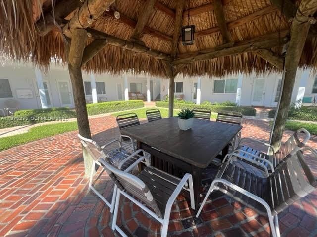 4228 N Ocean Dr, Unit 17, Lauderdale by the Sea, FL 33308 Photo