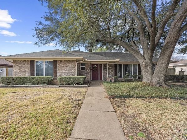 2505 Douglas Avenue, Irving, TX 75062