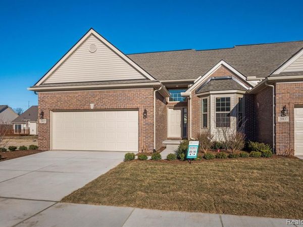 20827 BURN Drive, Macomb Twp, MI 48044