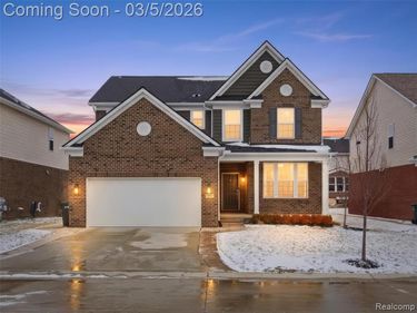3861 Summit Drive, Sterling Heights, MI 48314