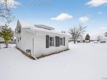 2754 Fishermans Drive, Highland Twp, MI 48356