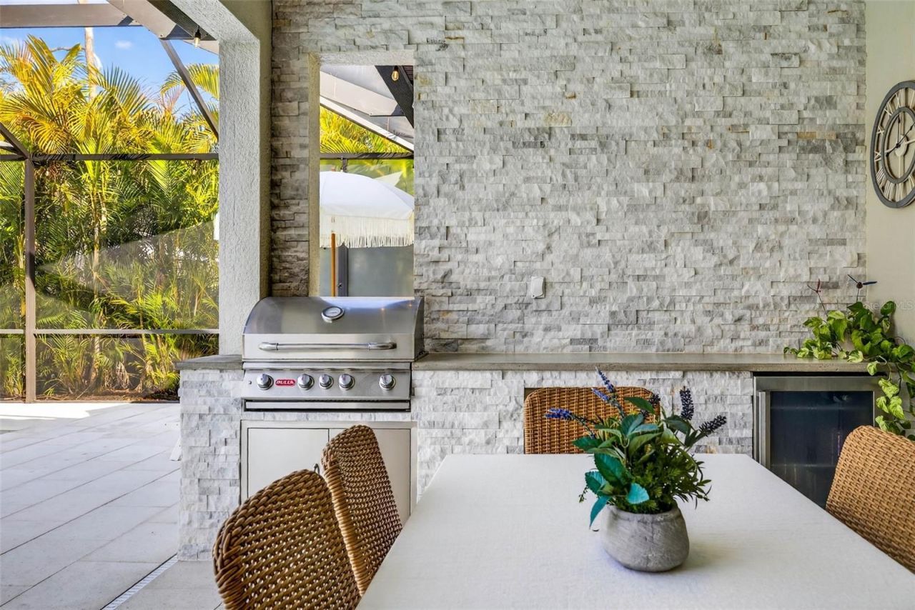 710 Acacia Court, Bradenton, FL 34212 Photo