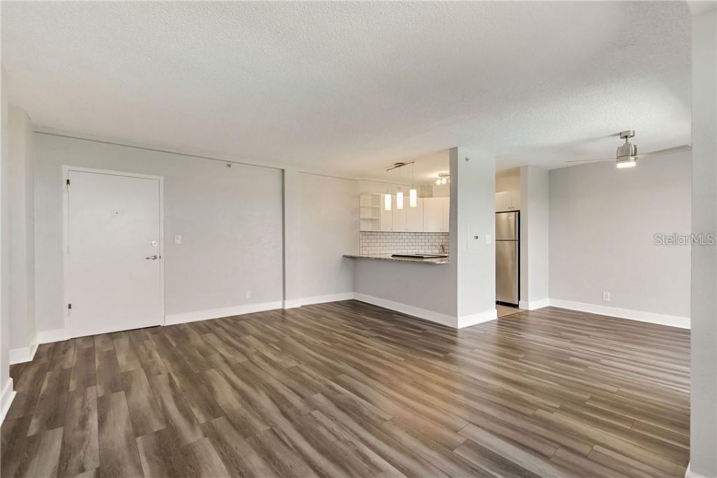 3315 58th Avenue S, Unit 615, Saint Petersburg, FL 33712 Photo