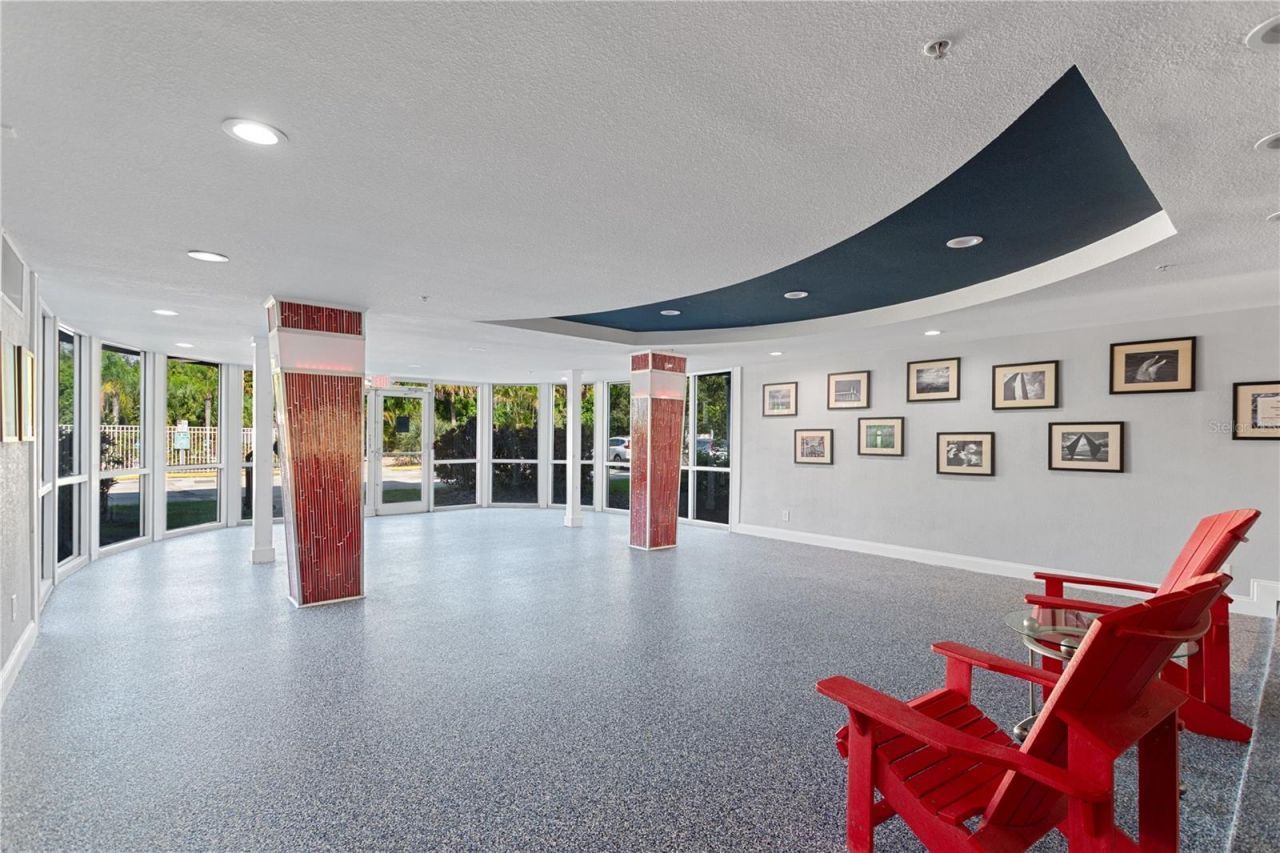 3315 58th Avenue S, Unit 615, Saint Petersburg, FL 33712 Photo