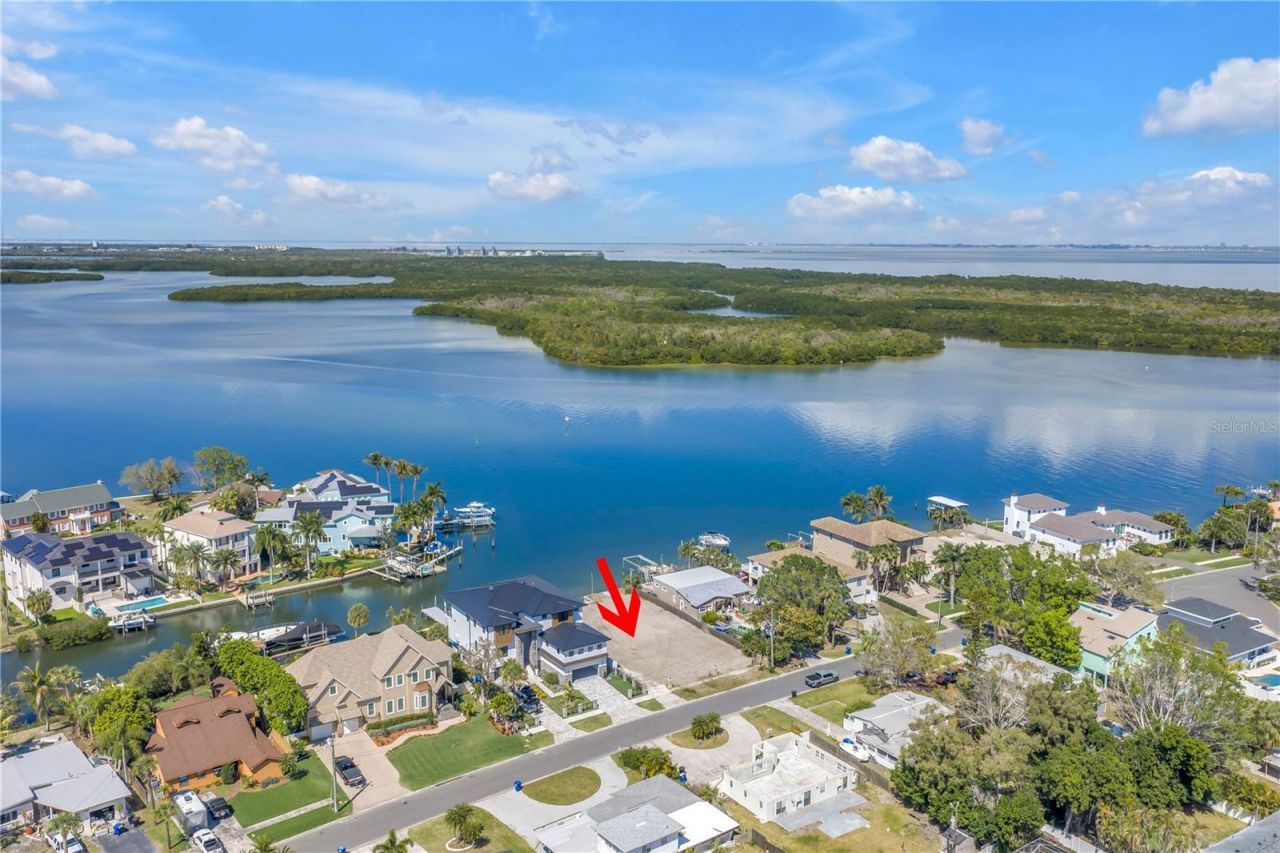 2129 Bayou Grande Boulevard Ne, Saint Petersburg, FL 33703 Photo