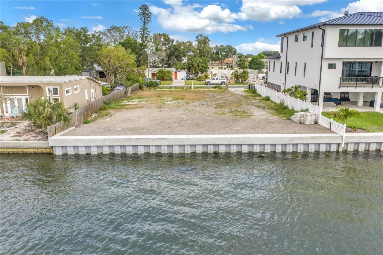 2129 Bayou Grande Boulevard Ne, Saint Petersburg, FL 33703 Photo