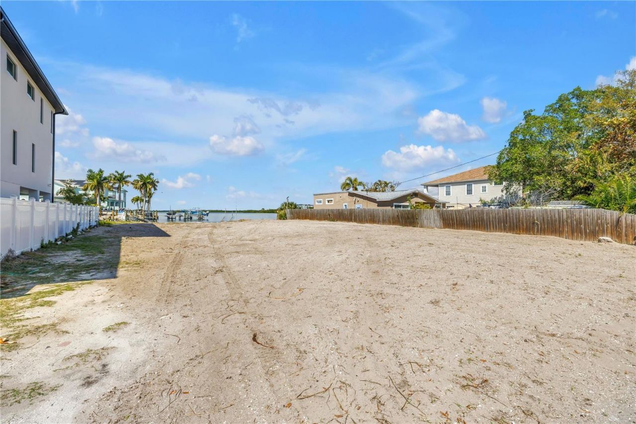 2129 Bayou Grande Boulevard Ne, Saint Petersburg, FL 33703 Photo