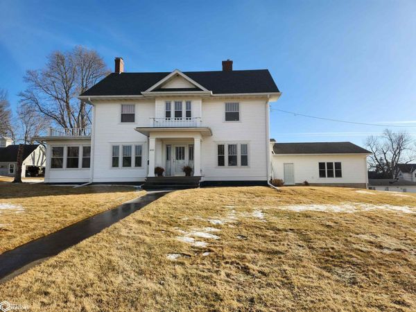 406 E Ross Street, Toledo, IA 52342