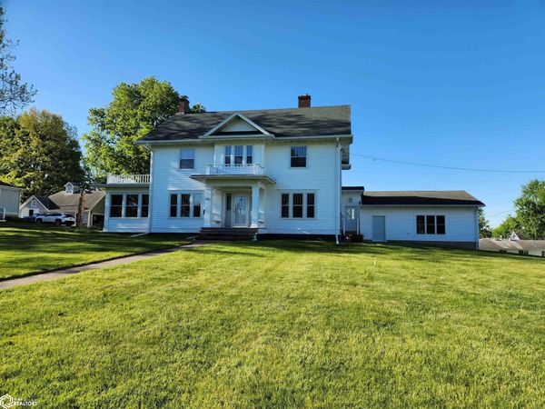 406 E Ross Street, Toledo, IA 52342