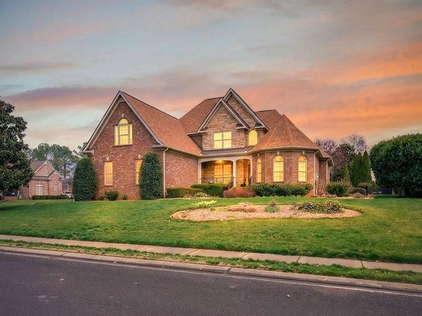 2722 Crowne Pointe Dr, Murfreesboro, TN 37130