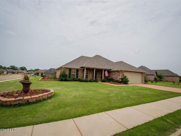 100 Millhouse Drive, Madison, MS 39110