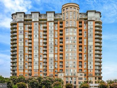 8220 CRESTWOOD HEIGHTS DRIVE , Unit 812, MCLEAN, VA 22102