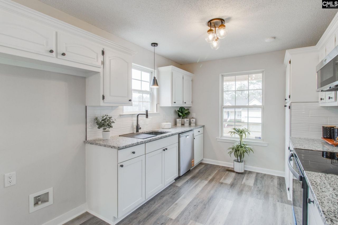 112 Tangleworth Road  Photo 11